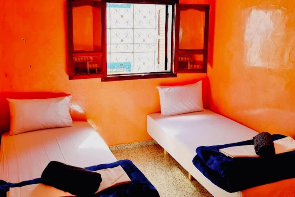 2 Bedrooms Flat And Rooftop ทากาเซาท์ ภายนอก รูปภาพ
