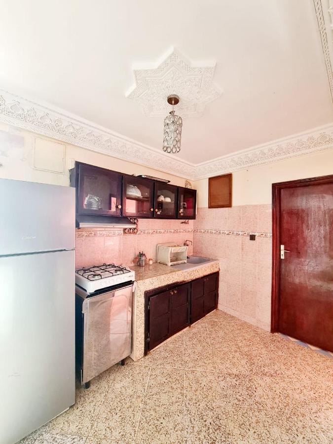 2 Bedrooms Flat And Rooftop ทากาเซาท์ ภายนอก รูปภาพ