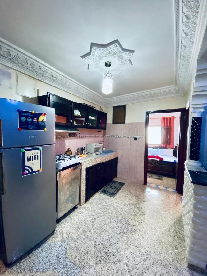 2 Bedrooms Flat And Rooftop ทากาเซาท์ ภายนอก รูปภาพ