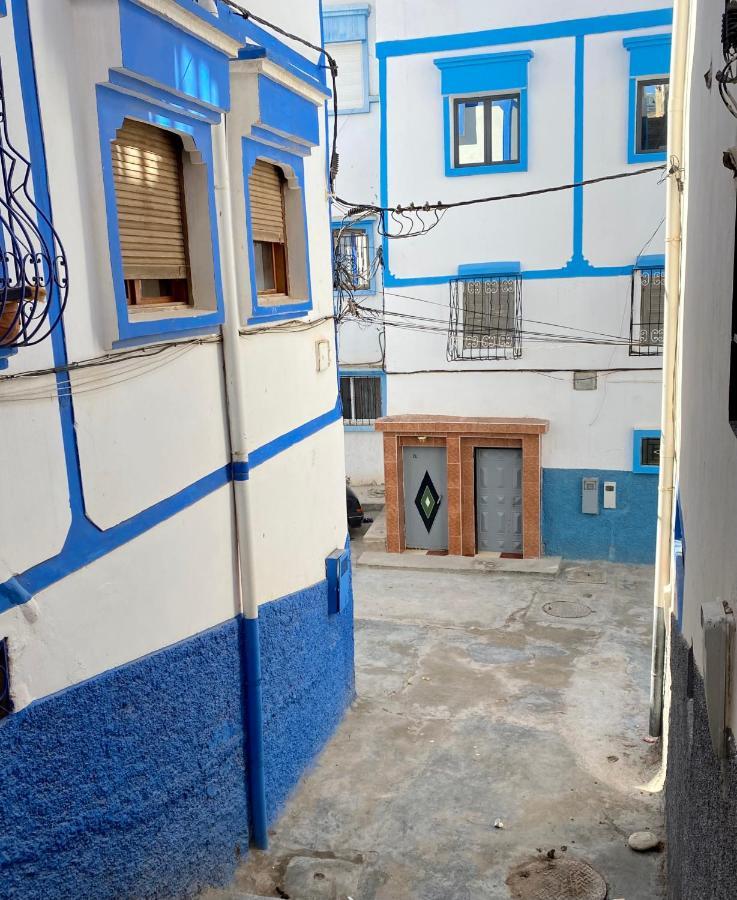 2 Bedrooms Flat And Rooftop ทากาเซาท์ ภายนอก รูปภาพ